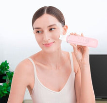 Carregar imagem no visualizador da galeria, Limpador de Poros Inface Ultrasonic ION Cleaner Rosa